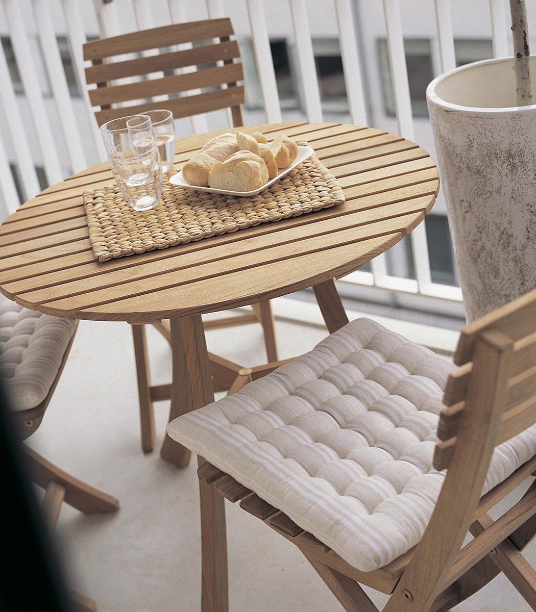 classic-wooden-chair-3 Classic wooden chair – Image 3